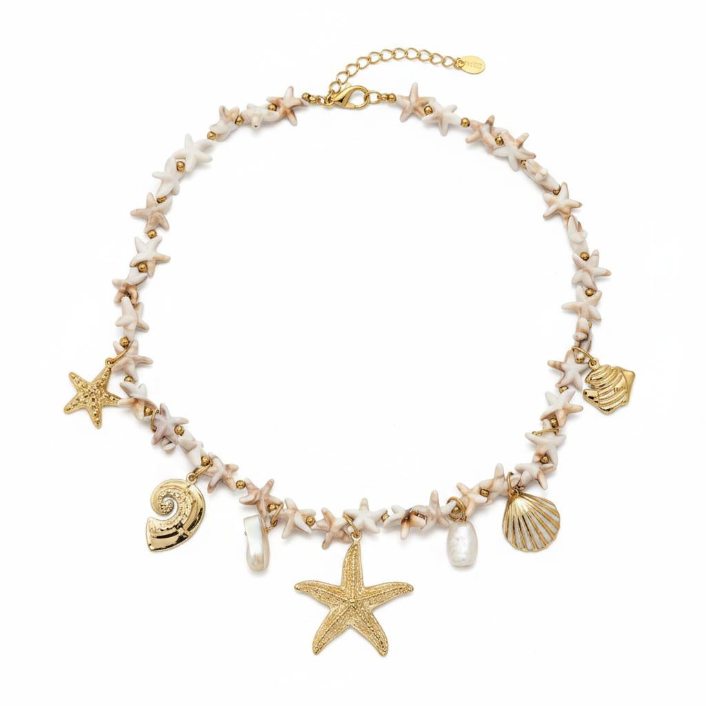 Collier étoiles de mer fond blanc